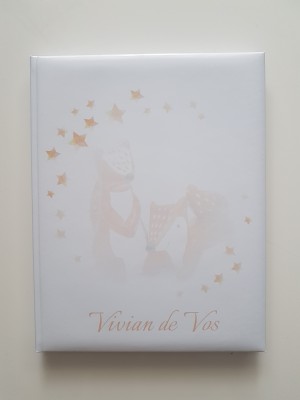 Newborn Vivian BabyBook